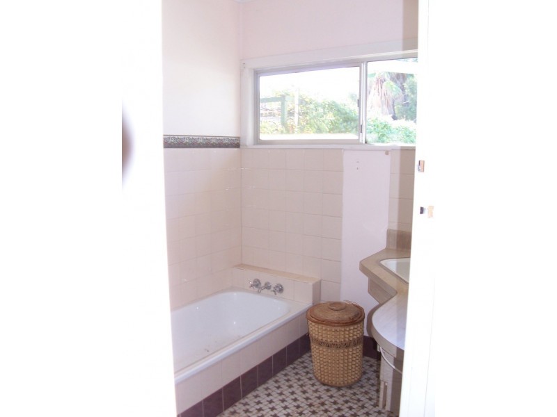 17 Geraghty Street, Cecil Plains QLD 4407