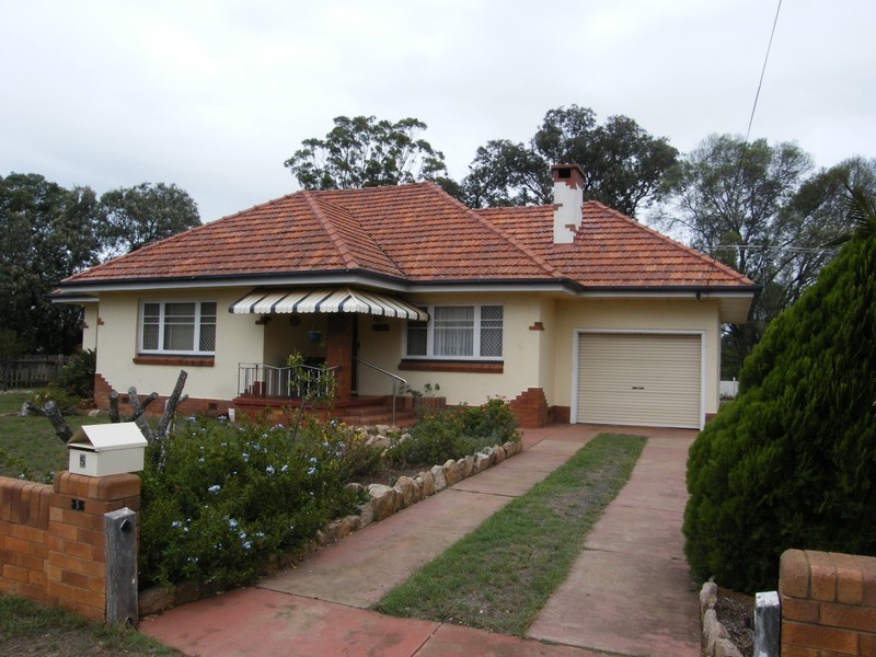 5 Bell Street, Oakey QLD 4401