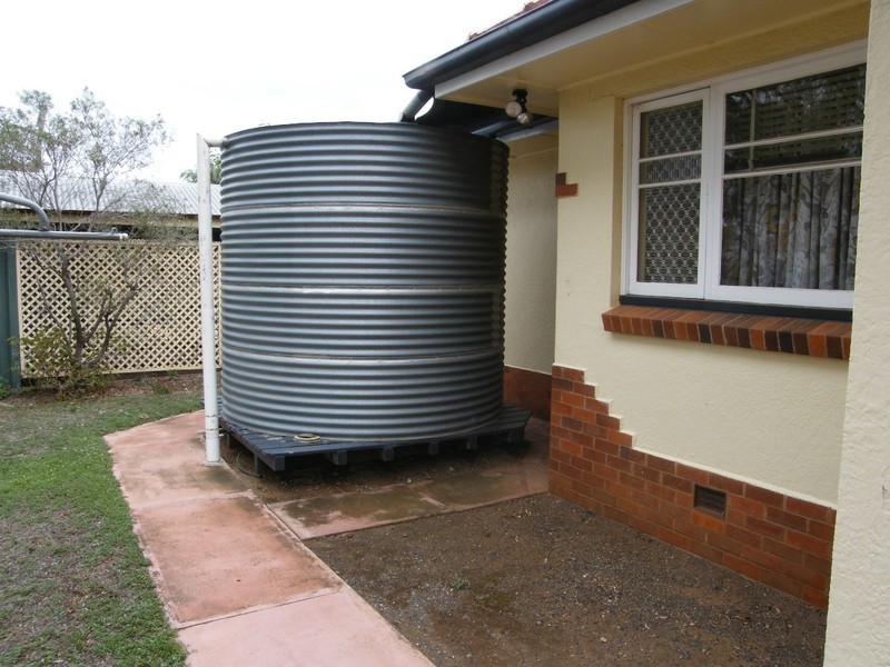 5 Bell Street, Oakey QLD 4401