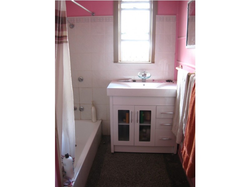 53 York Street, Oakey QLD 4401