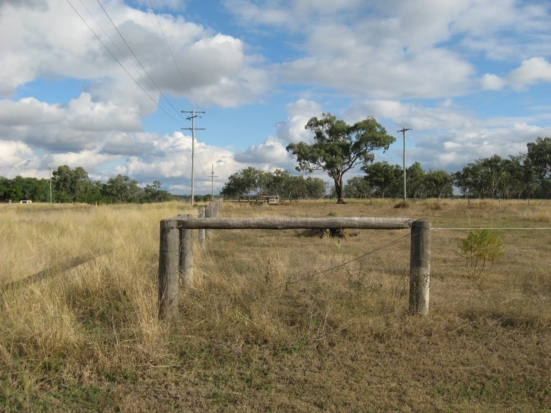 “ROCKBOTTOM” CIESIOLKA ROAD, Oakey QLD 4401