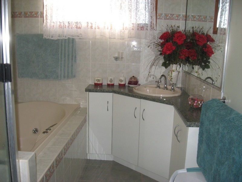 22  West Street, Oakey QLD 4401