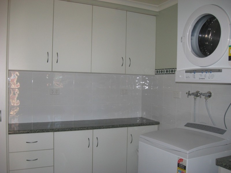 22  West Street, Oakey QLD 4401