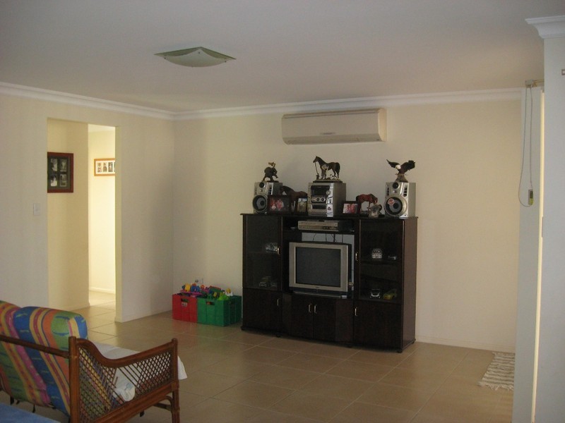 8 Jacquelyn Court, Oakey QLD 4401