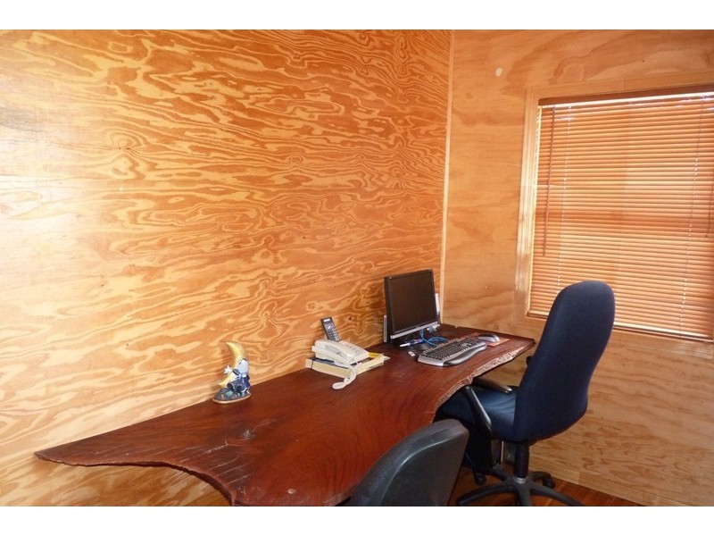 10 Toowoomba Road, Oakey QLD 4401