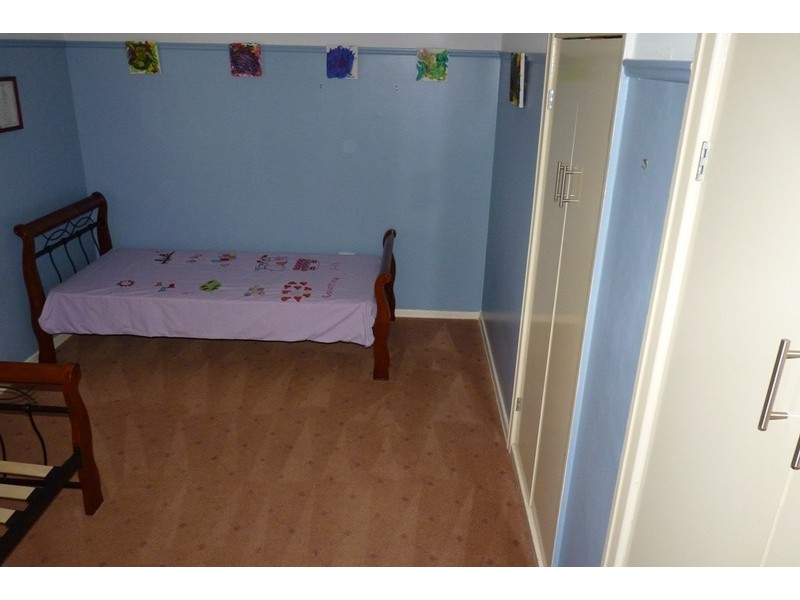 10 Toowoomba Road, Oakey QLD 4401