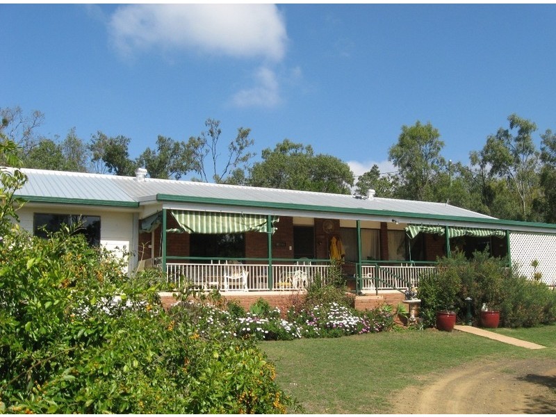 105 Brookvale Park Road, Oakey QLD 4401