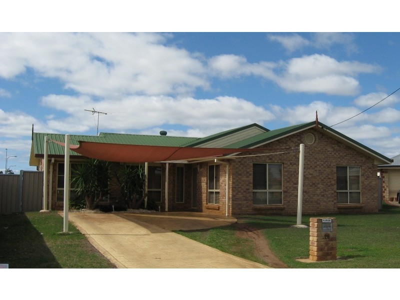 28 Joseph Street, Oakey QLD 4401