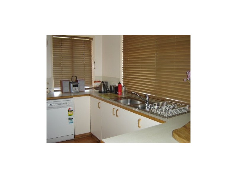 28 Joseph Street, Oakey QLD 4401