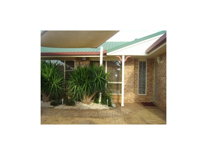 28 Joseph Street, Oakey QLD 4401