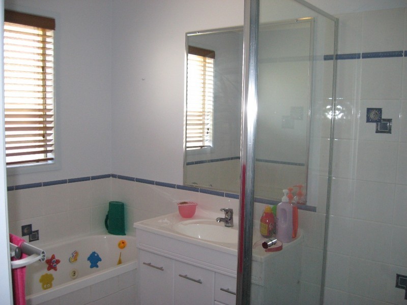 25-27 Taylor Street, Oakey QLD 4401