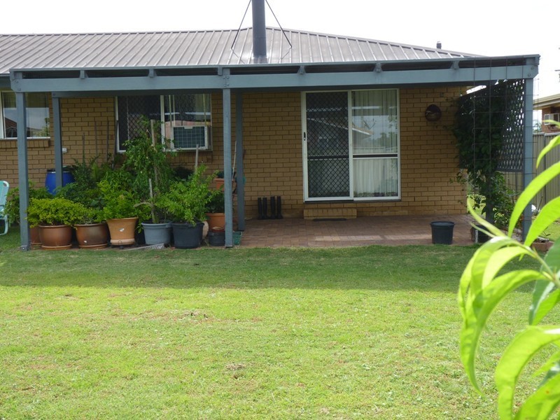 4 Wright Street, Oakey QLD 4401