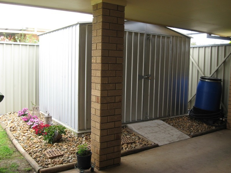 4 Wright Street, Oakey QLD 4401