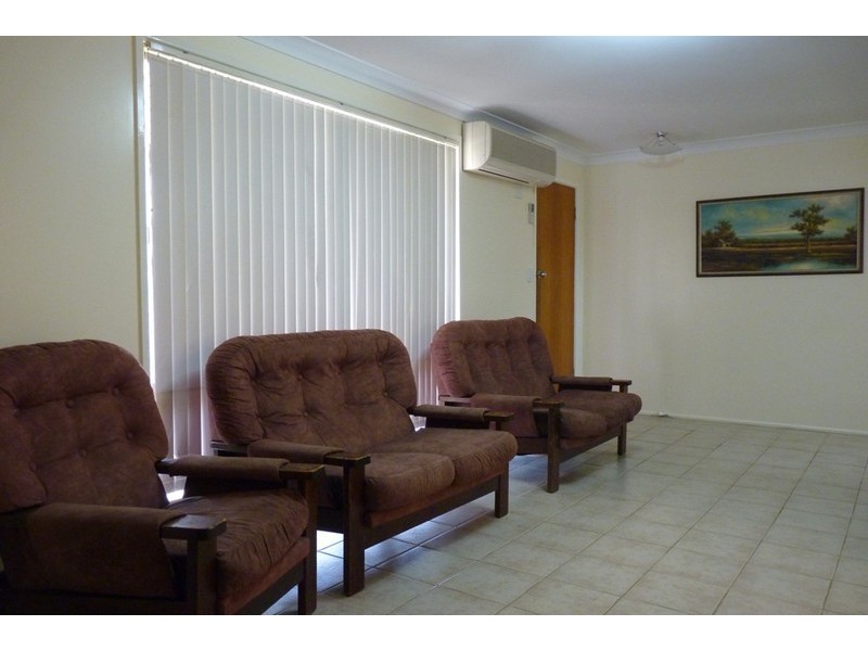 92 Proposch Street, Oakey QLD 4401