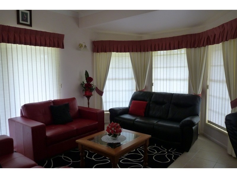 6a  Russell Street, Oakey QLD 4401