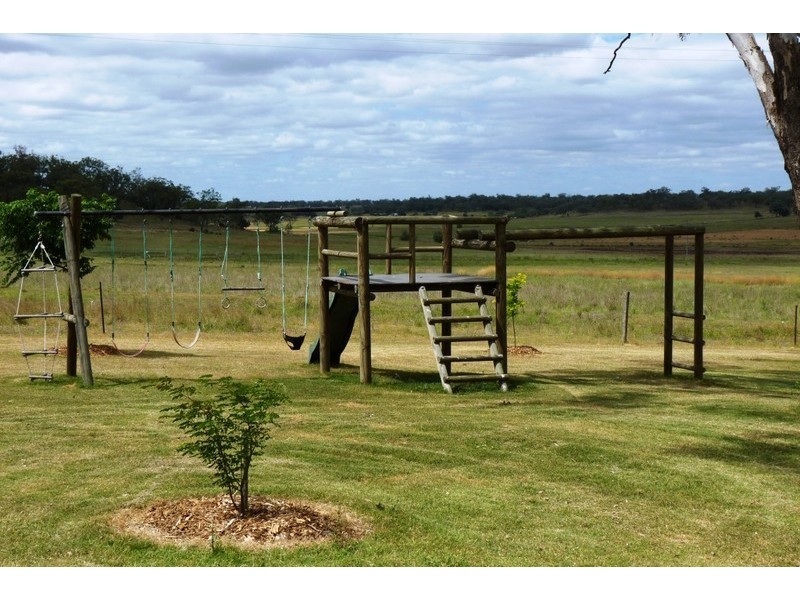 270 Aubigny-Crosshill Road, Biddeston QLD 4401