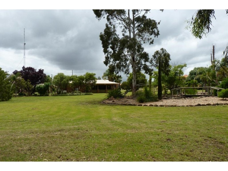 4 Russell Street, Oakey QLD 4401