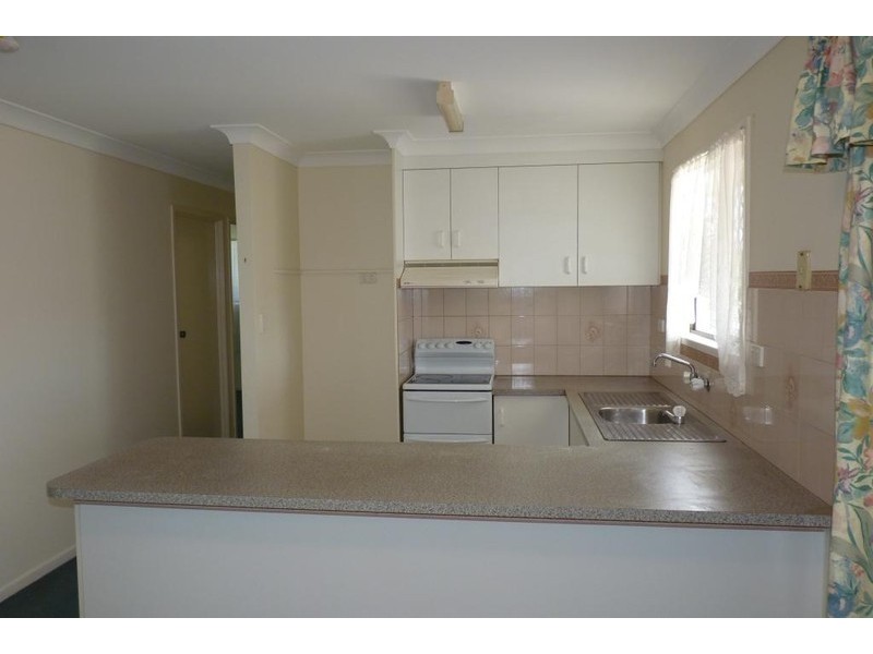 8 Davidson Street, Oakey QLD 4401