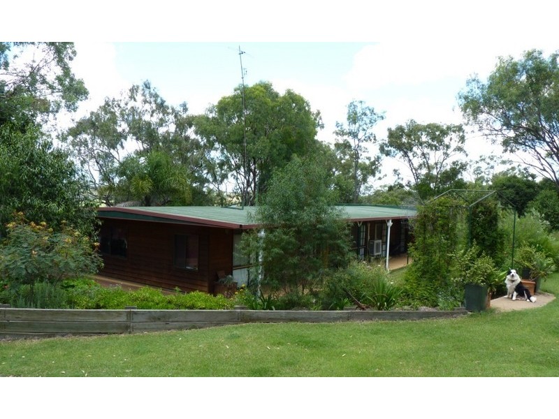 23 Wilga Ave, Oakey QLD 4401