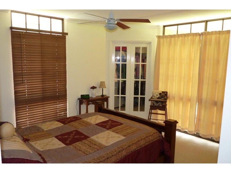 23 Wilga Ave, Oakey QLD 4401