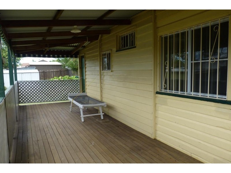 52 Campbell Street, Oakey QLD 4401