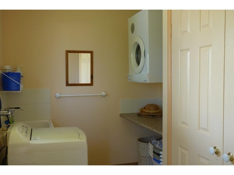 27 Shannon Court, Oakey QLD 4401