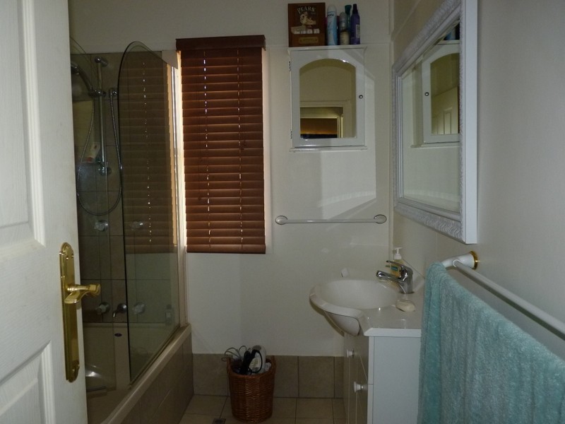 6  James Street, Oakey QLD 4401