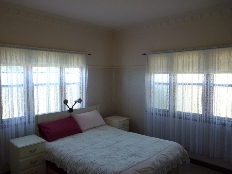 16 Cherry Street, Oakey QLD 4401