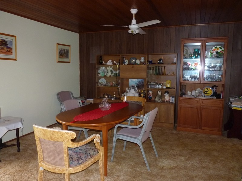 17 Robb Street, Oakey QLD 4401