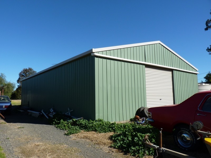 18 THOMAS STREET, Meringandan West QLD 4352