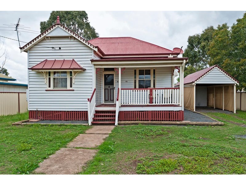 95 Bridge Street, Oakey QLD 4401