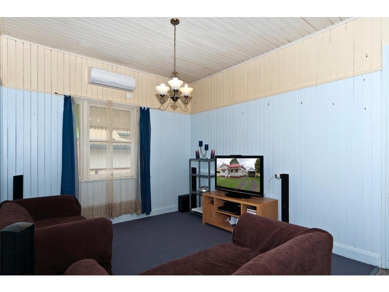 95 Bridge Street, Oakey QLD 4401