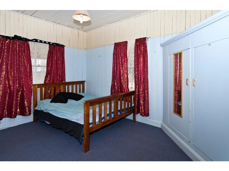 95 Bridge Street, Oakey QLD 4401