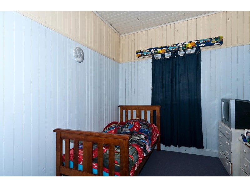 95 Bridge Street, Oakey QLD 4401