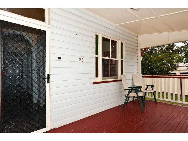 95 Bridge Street, Oakey QLD 4401