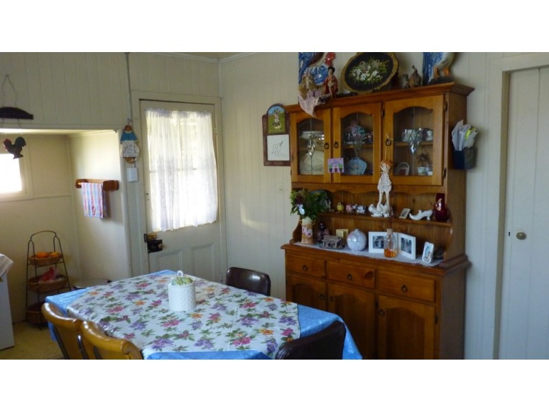 239 BRIDGE STREET, Oakey QLD 4401