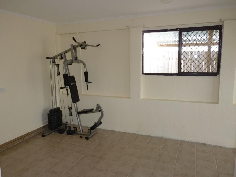 92  Proposch Street, Oakey QLD 4401