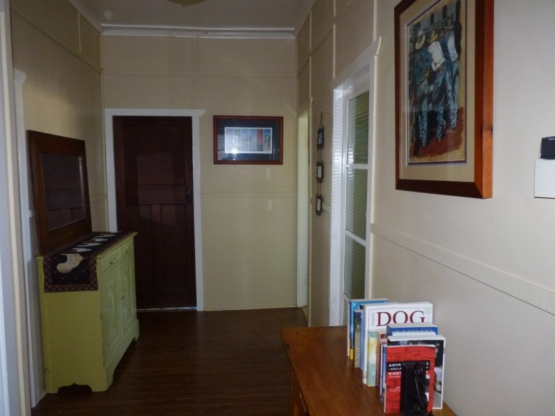 9 McDonald Street, Oakey QLD 4401