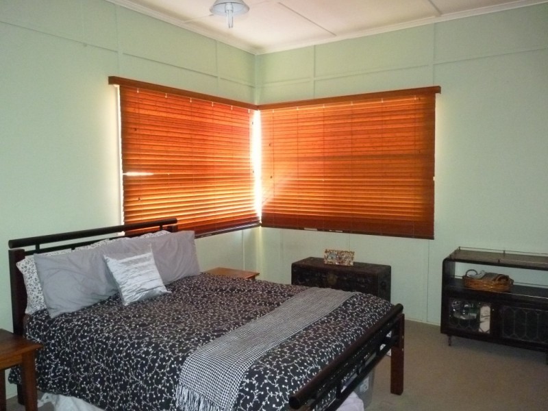 9 McDonald Street, Oakey QLD 4401