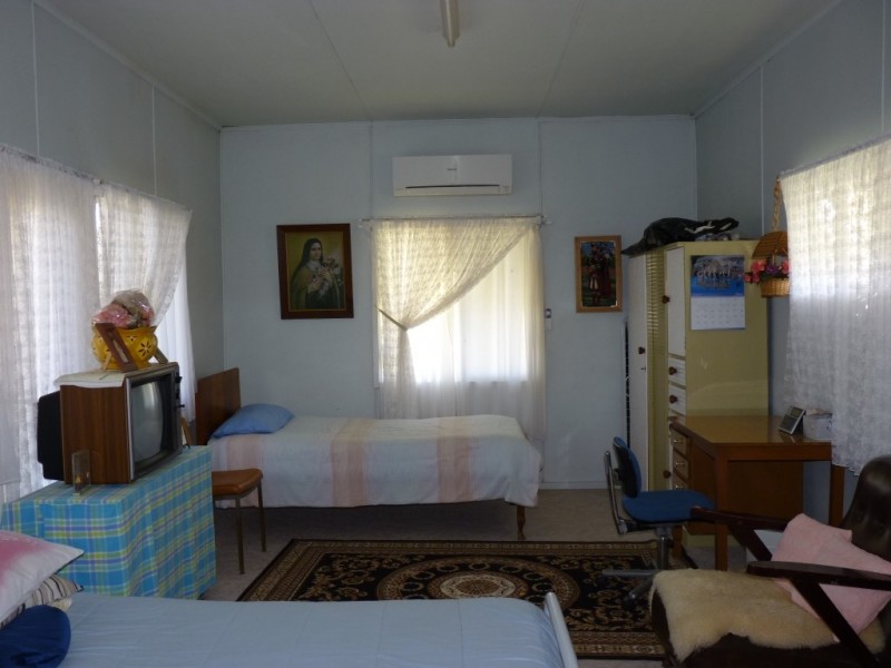 24 Cherry Street, Oakey QLD 4401