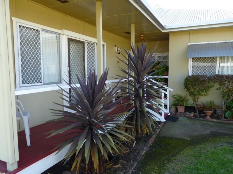 24 Cherry Street, Oakey QLD 4401