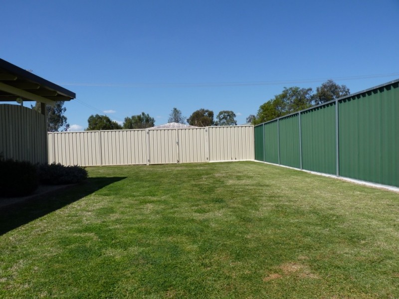 2 Delray Street, Oakey QLD 4401