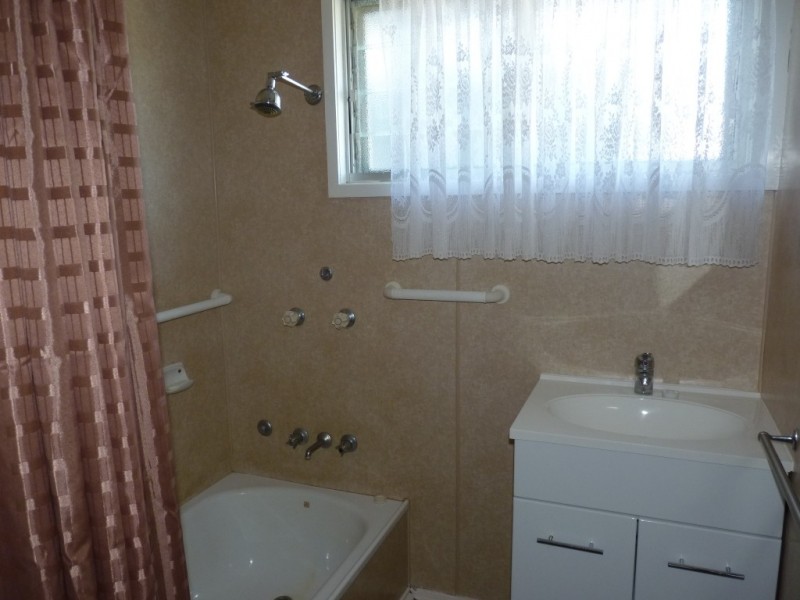 10 King Street, Oakey QLD 4401