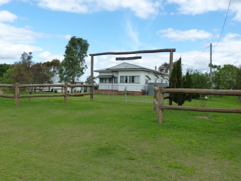 5 SPEEDS ROAD, Oakey QLD 4401