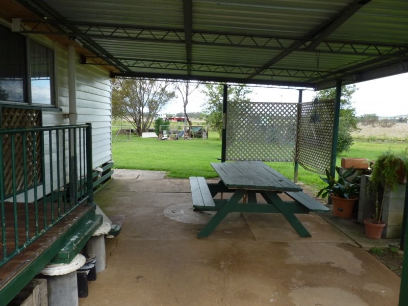 5 SPEEDS ROAD, Oakey QLD 4401