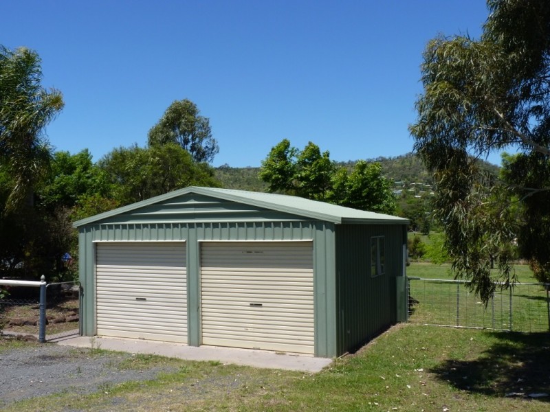 42 Glencoe Road, Kingsthorpe QLD 4400