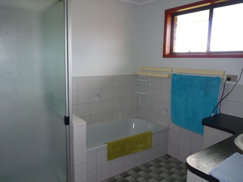 6 Aruma Drive, Oakey QLD 4401