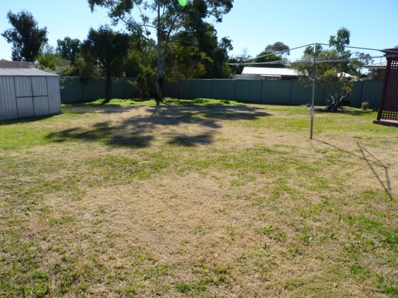 6 Aruma Drive, Oakey QLD 4401