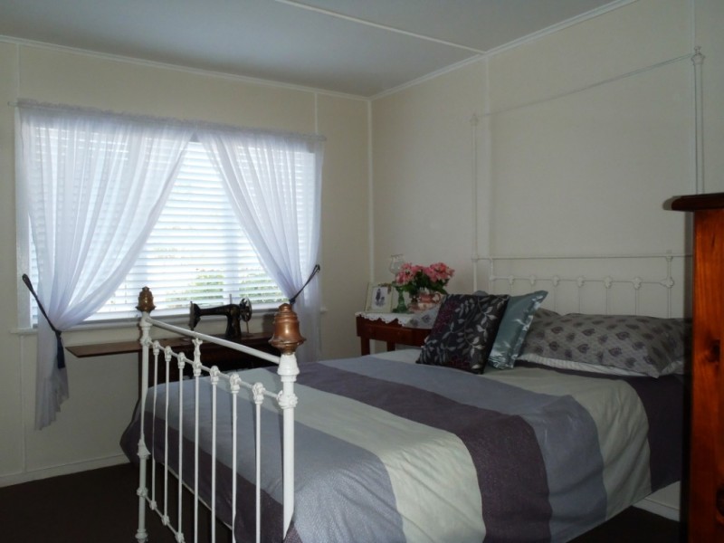 58 Cheetham Street, Cecil Plains QLD 4407