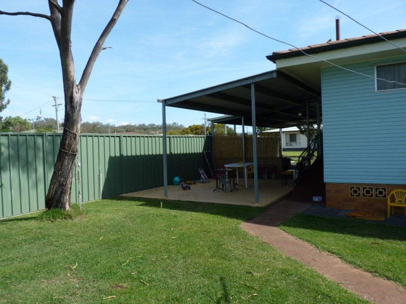 34 Milligan Street, Oakey QLD 4401